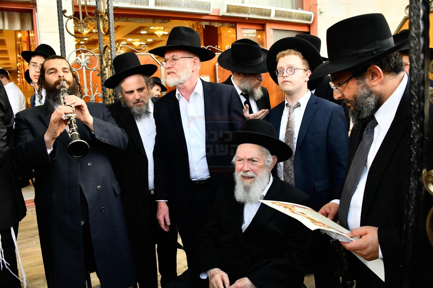 שמחת נישואי נכדת הגר"י זילברשטיין