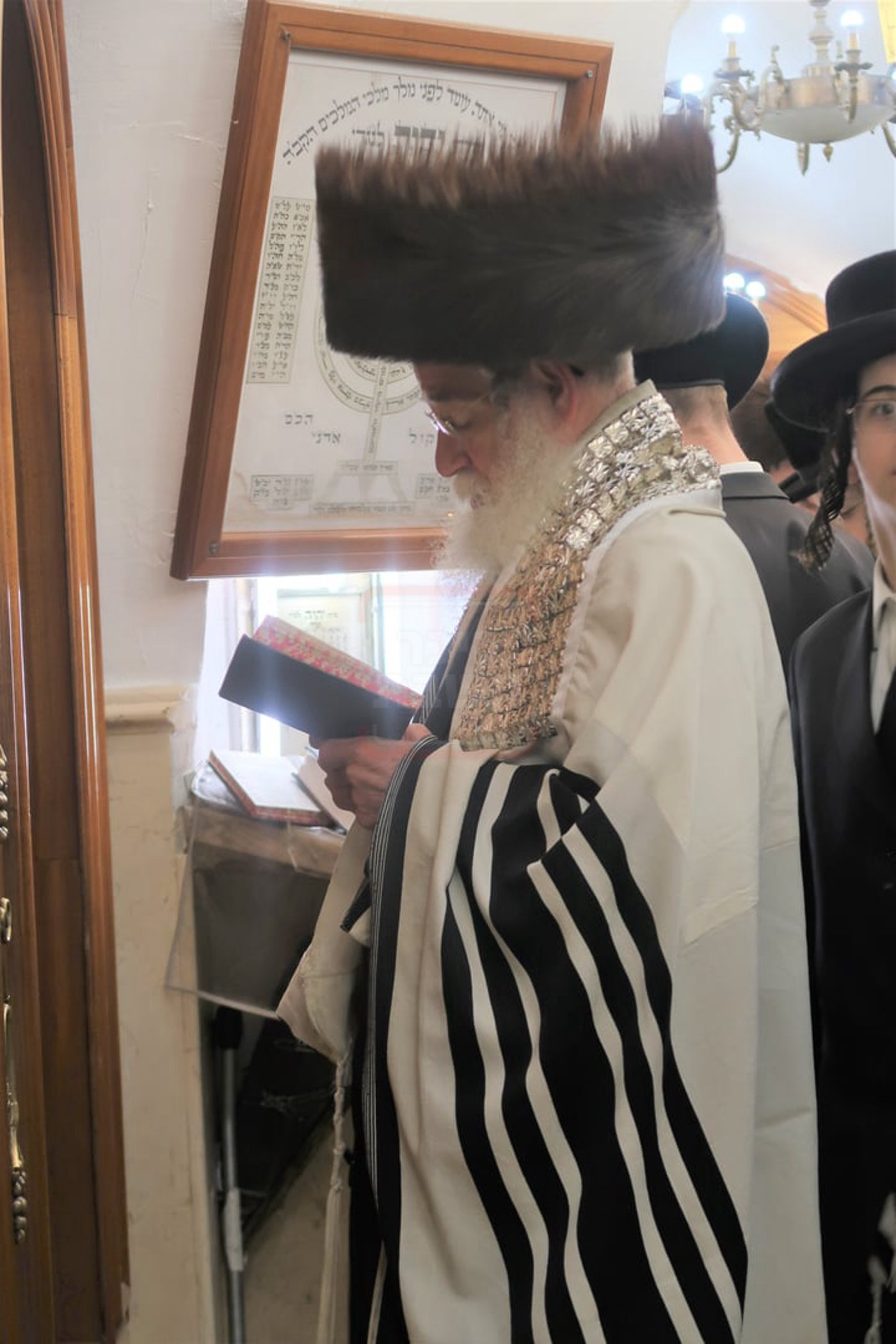 האדמו"ר מספינקא ירושלים בשבת באתרא קדישא מירון 
