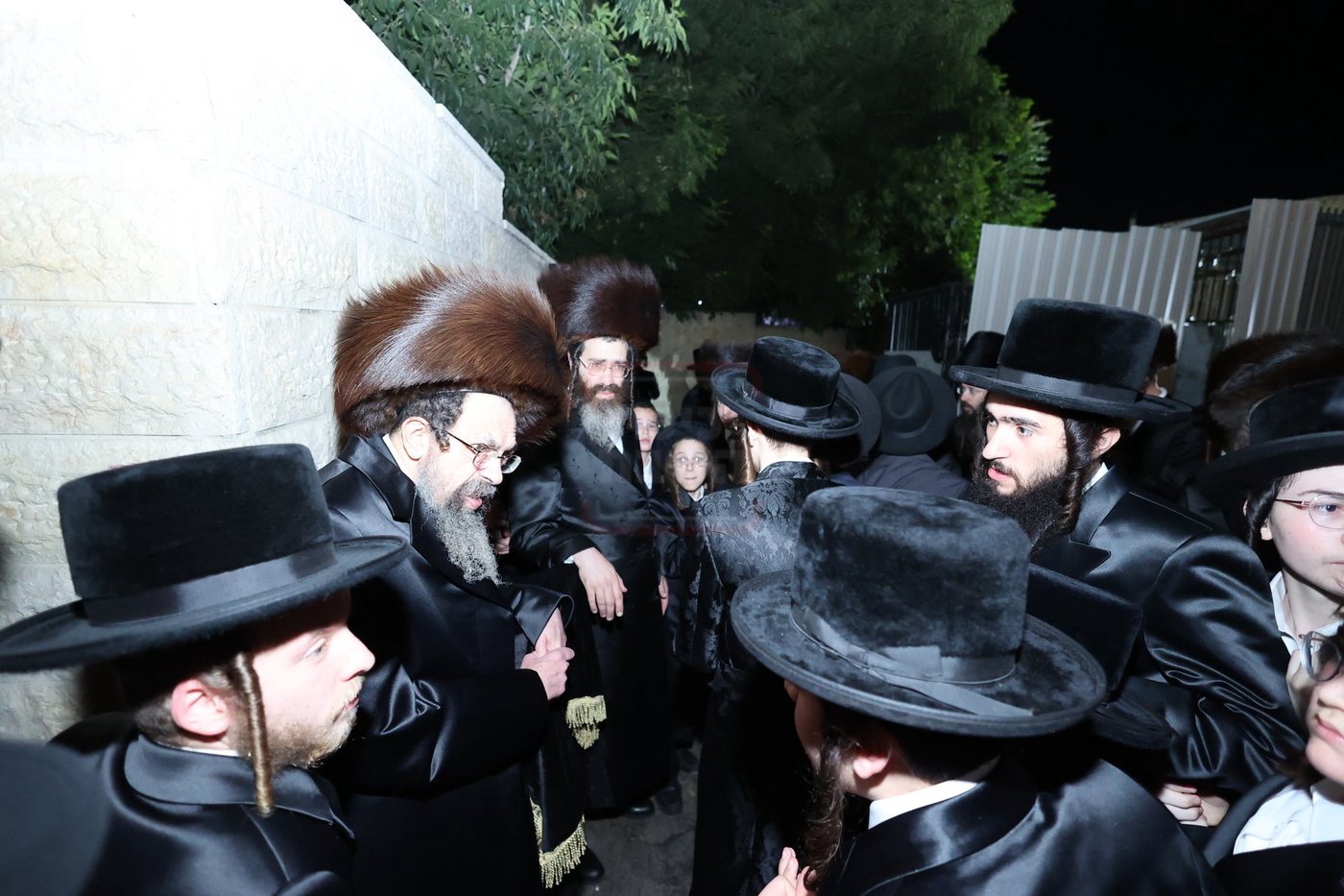 האדמו"ר מתולדות יהודה סטוטשין, במוצאי שב"ק בירושלים