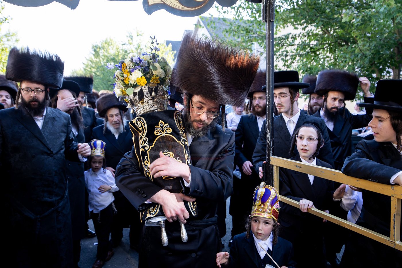 הכנסת ס"ת לביהמ"ד סאטמר בשכונת בלומינגרבורג