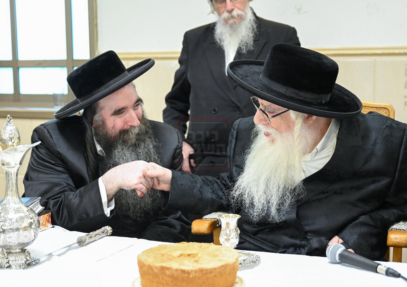 מעמד סיום מסכת נשים ע"י נכד האדמו"ר מצאנז