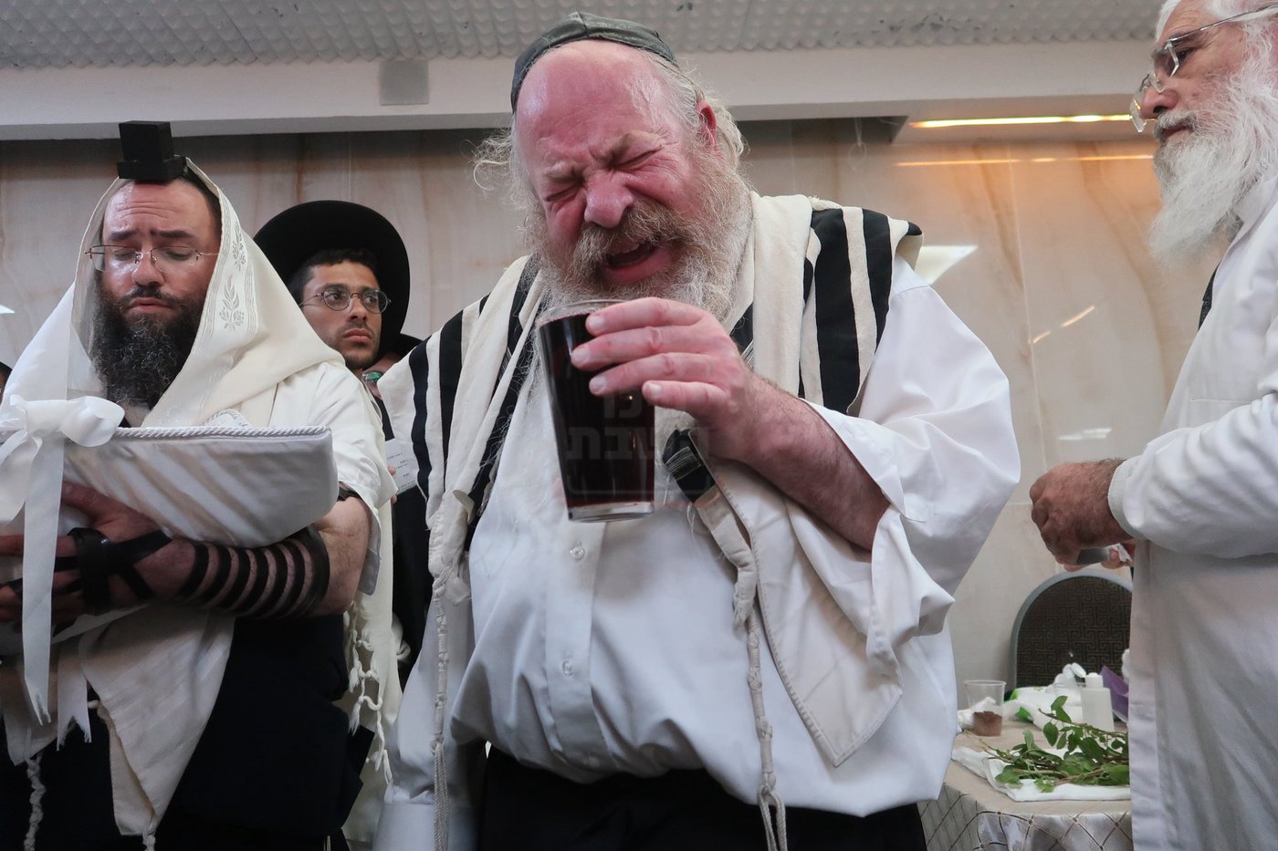 המקובל רבי יעקב עדס באמירת הברכות