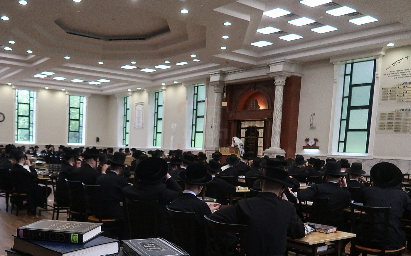 האדמו"ר מסאטמר לפני יציאתו לניו העמפשייר