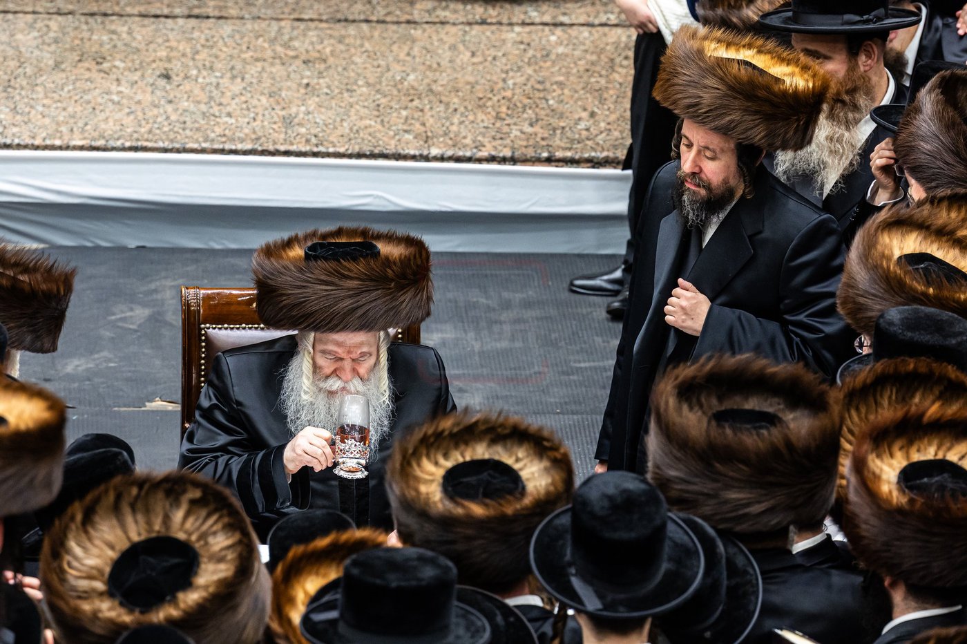 האדמו"ר מבאבוב בטועמיה ערב שבת