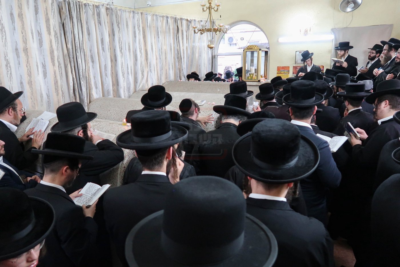 מסע הקודש של האדמו"ר מקרעטשניף סיגעט לאירופה