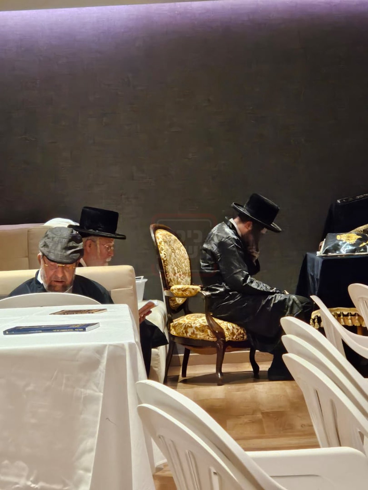 ליל תשעה באב אצל האדמו"ר מסאדיגורה באיטליה