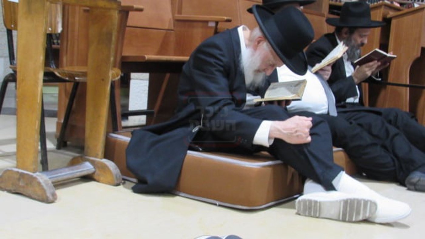 תשעה באב אצל הגאון הרב שמואל בצלאל