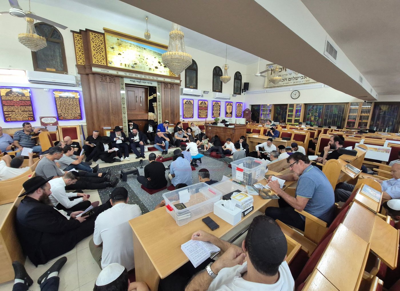 תשעה באב אצל הגאון רבי דוד בצרי