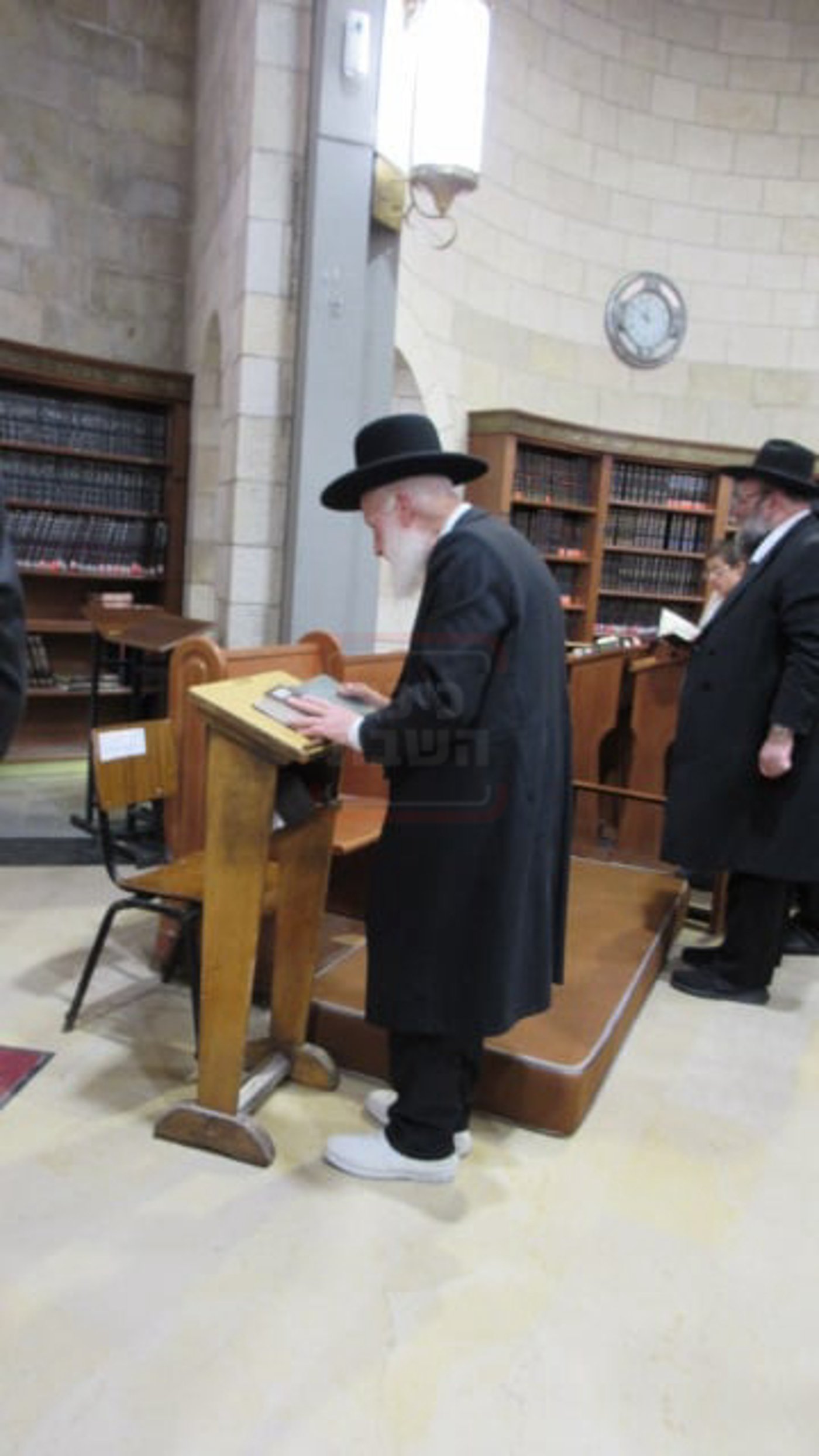 תשעה באב אצל הגאון הרב שמואל בצלאל