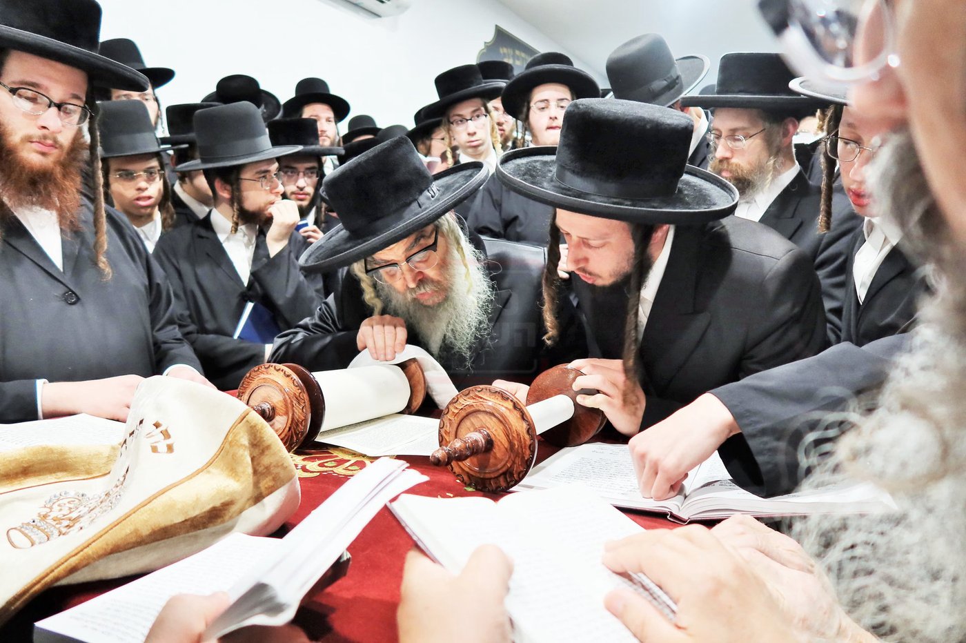 תשעה באב בחצה"ק סאטמר