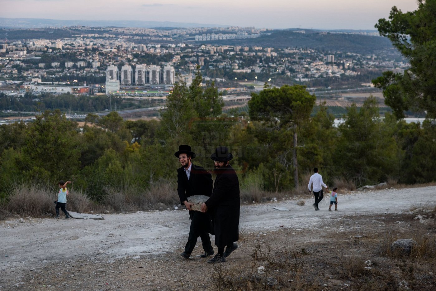 בין הזמנים ליד בית שמש