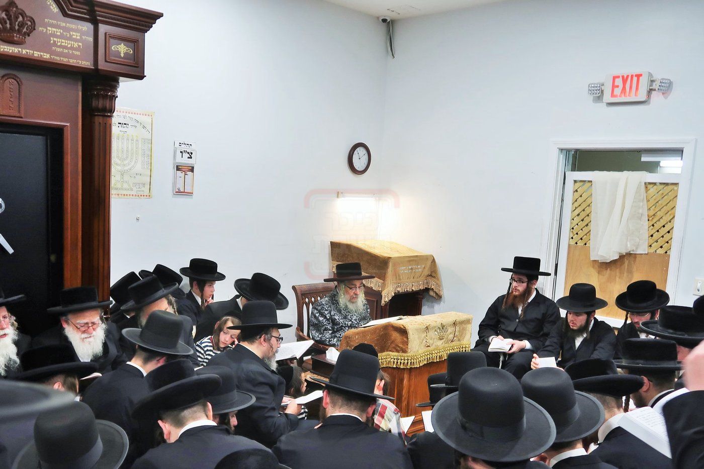 תשעה באב בחצה"ק סאטמר