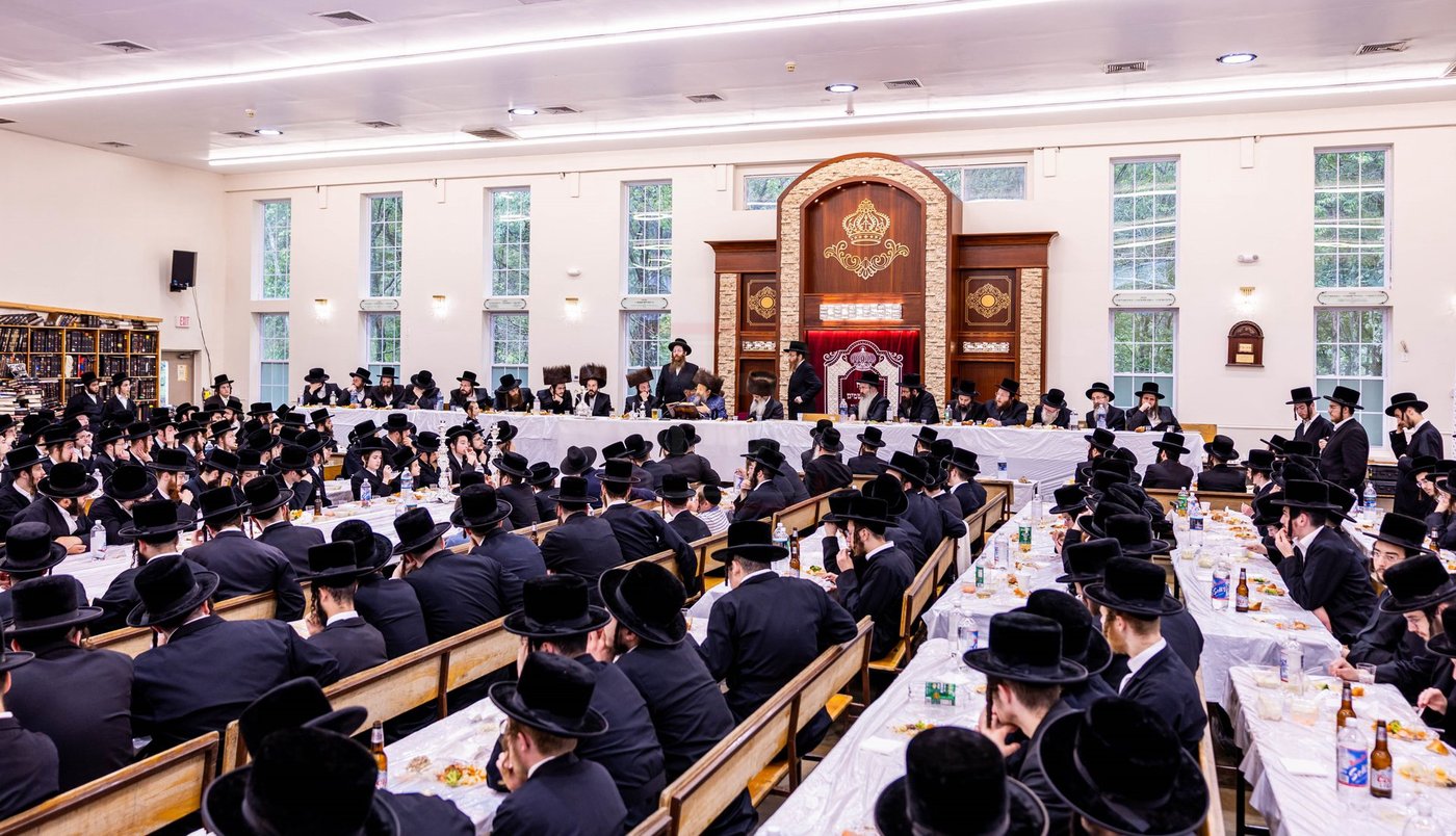שמחת פדיון הבן לנין האדמו"ר מבאבוב 45