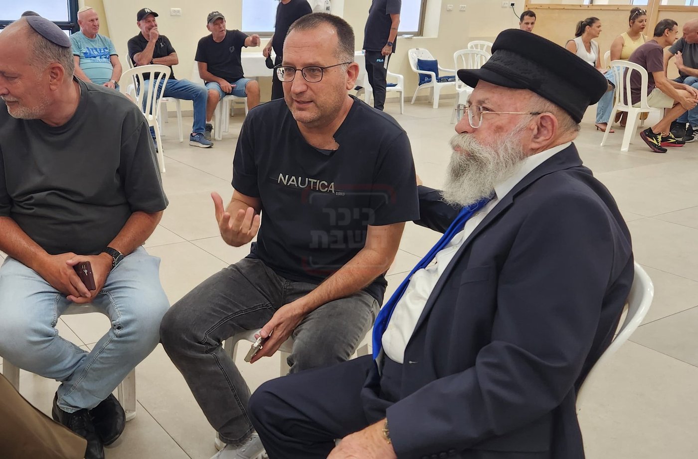 זופניק בכיכר | כל התמונות, הנייעס והחשיפות של בין הזמנים