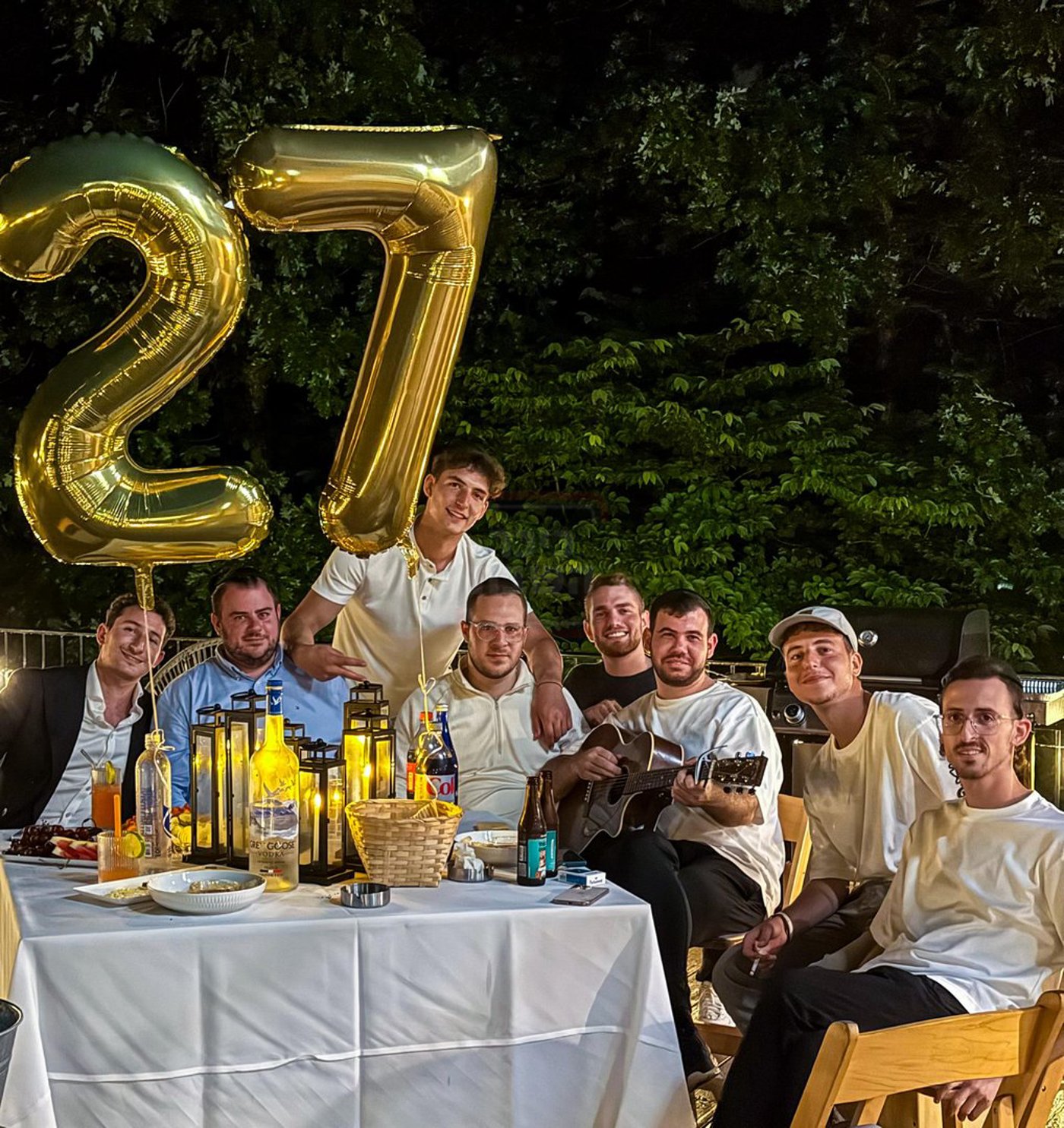 זופניק בכיכר | כל התמונות, הנייעס והחשיפות של בין הזמנים