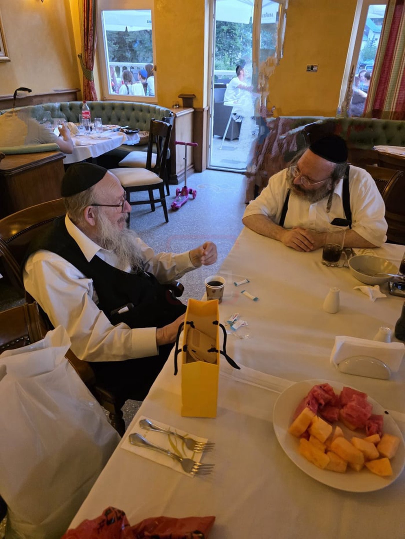 זופניק בכיכר | כל התמונות, הנייעס והחשיפות של בין הזמנים