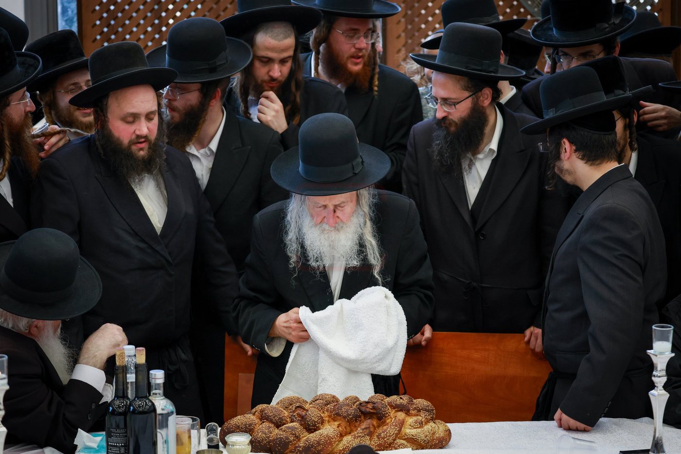 האדמו"ר מאמשינוב בטיש הילולא בצפת 