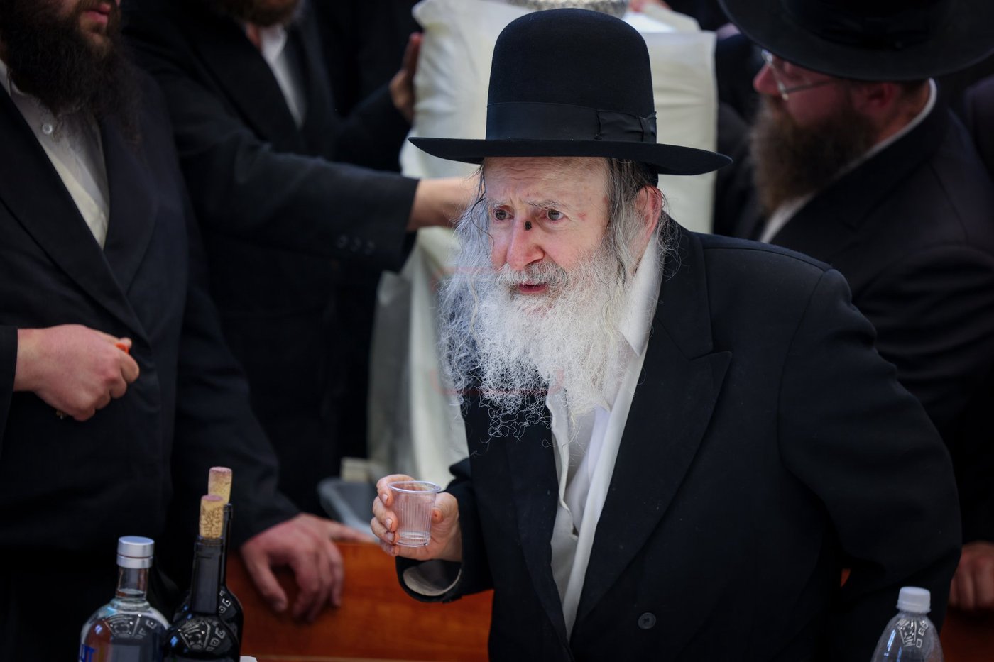 האדמו"ר מאמשינוב בטיש הילולא בצפת 
