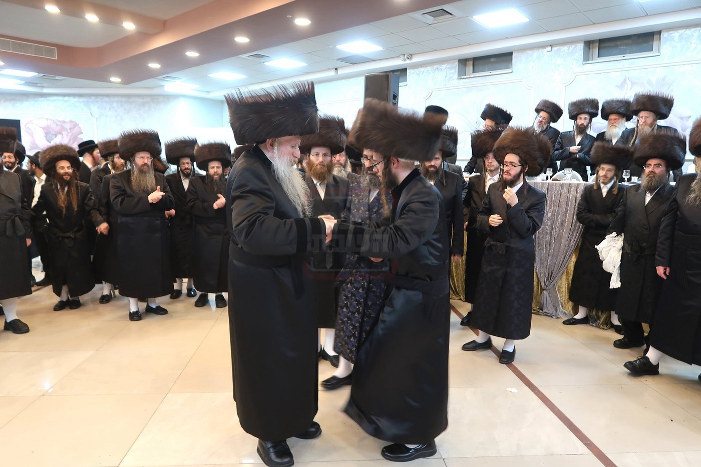 שמחת בית טשארנאביל - קרעטשניף סיגעט - טשערנאוויץ
