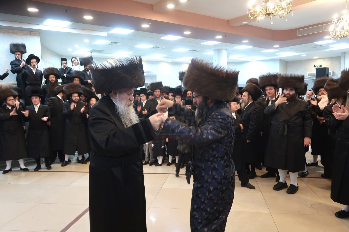 שמחת בית טשארנאביל - קרעטשניף סיגעט - טשערנאוויץ