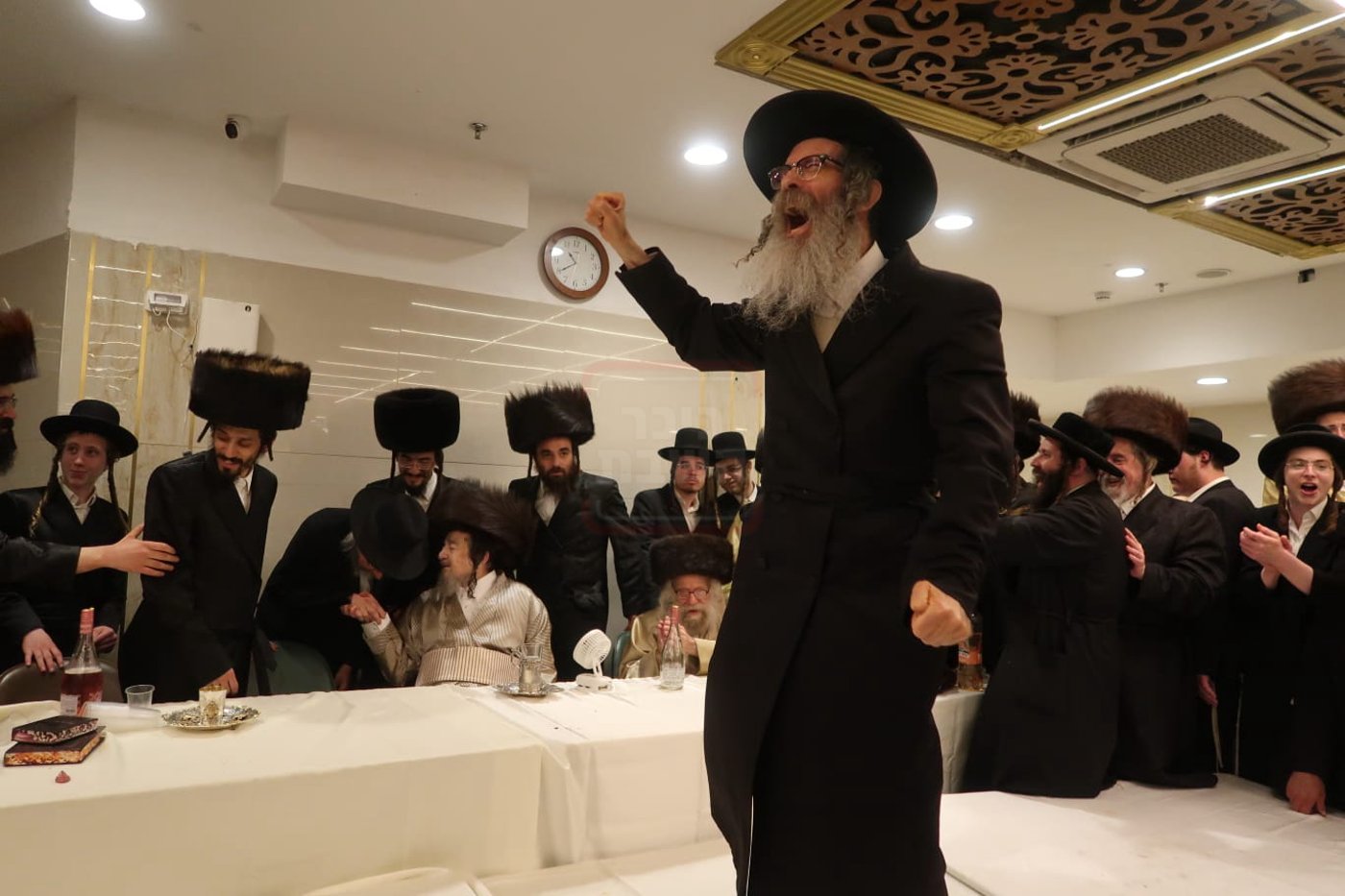 זופניק בכיכר | כל התמונות, הנייעס והחשיפות של בין הזמנים