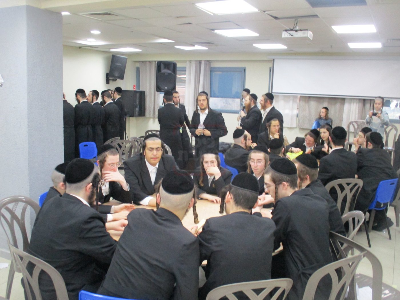 קעמפ לבחורי סאדיגורה
