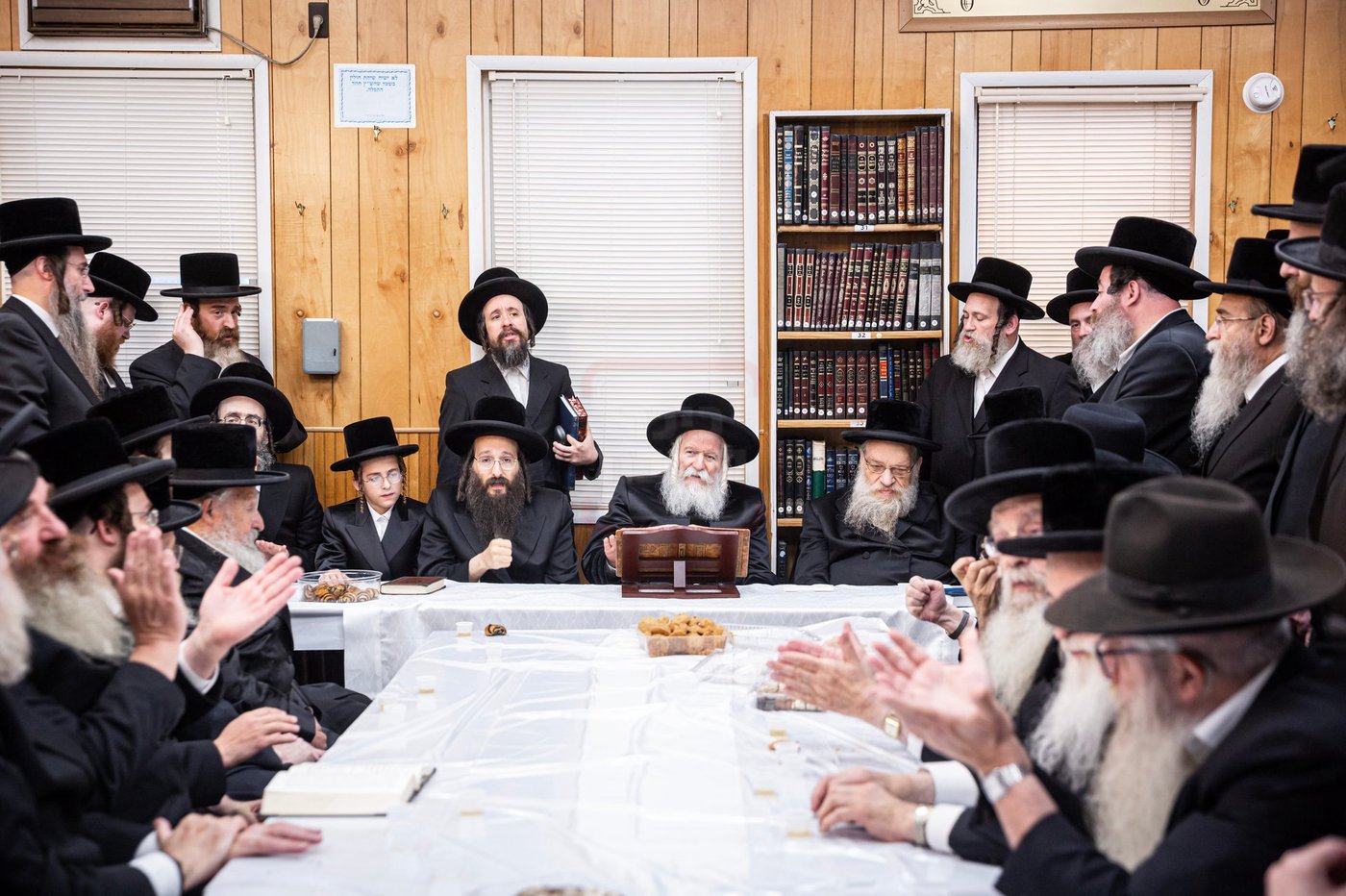 ראש חודש אלול בצל האדמו"ר מבאבוב