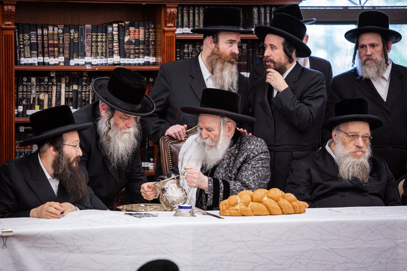 ראש חודש אלול בצל האדמו"ר מבאבוב