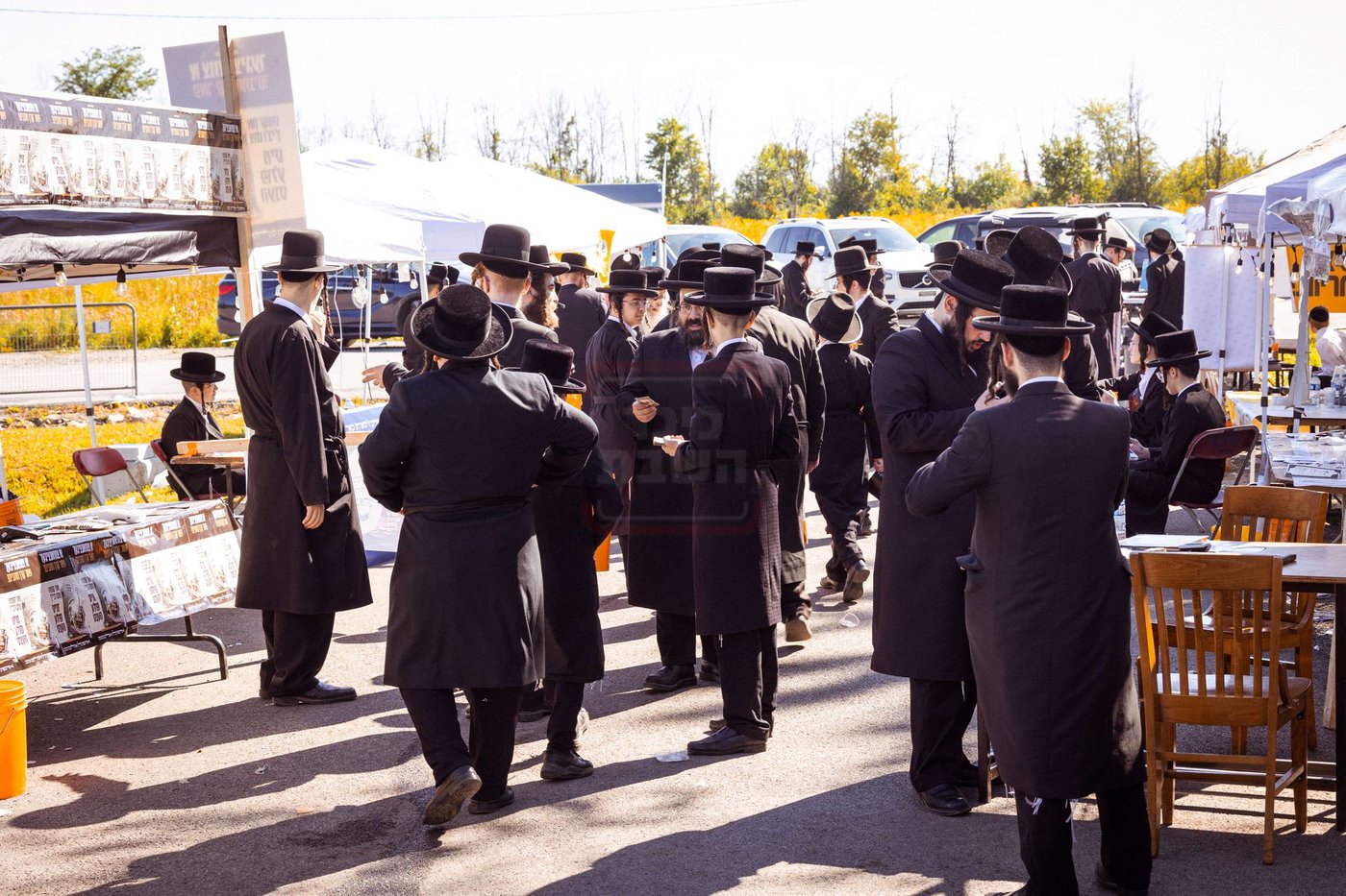 חסידים ואנשי מעשה בדרכם אל הציון הקדוש בטאהש
