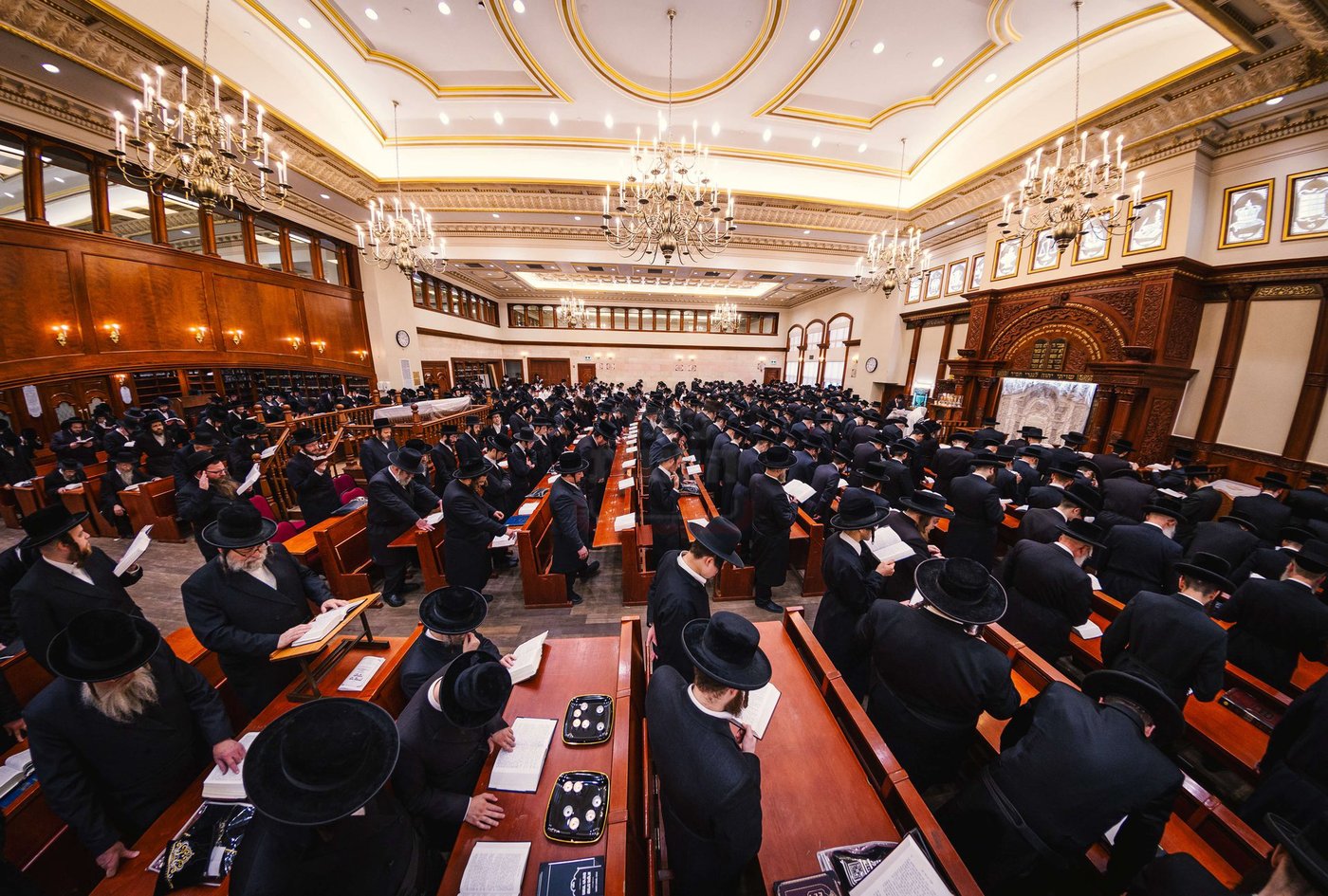 תפילת יום כיפור קטן לפני הטיש בטאהש