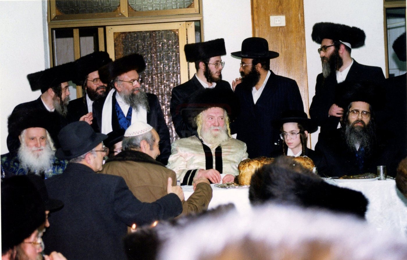 מראות חייו של האדמו"ר מקרעטשניף סיגעט זצ"ל