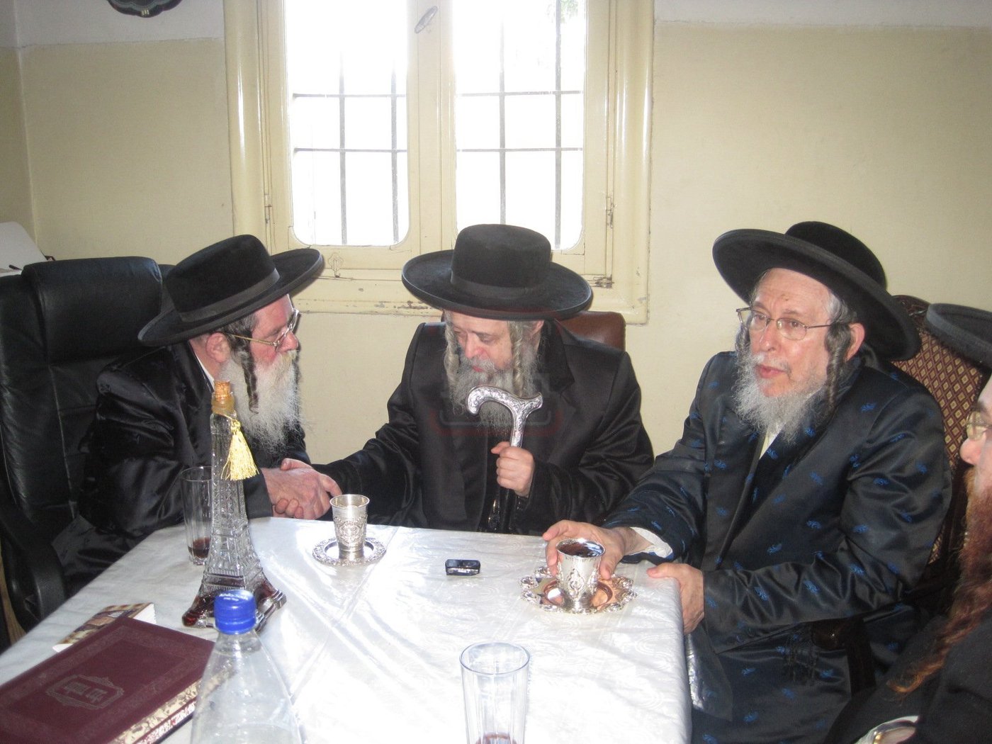 מראות חייו של האדמו"ר מקרעטשניף סיגעט זצ"ל