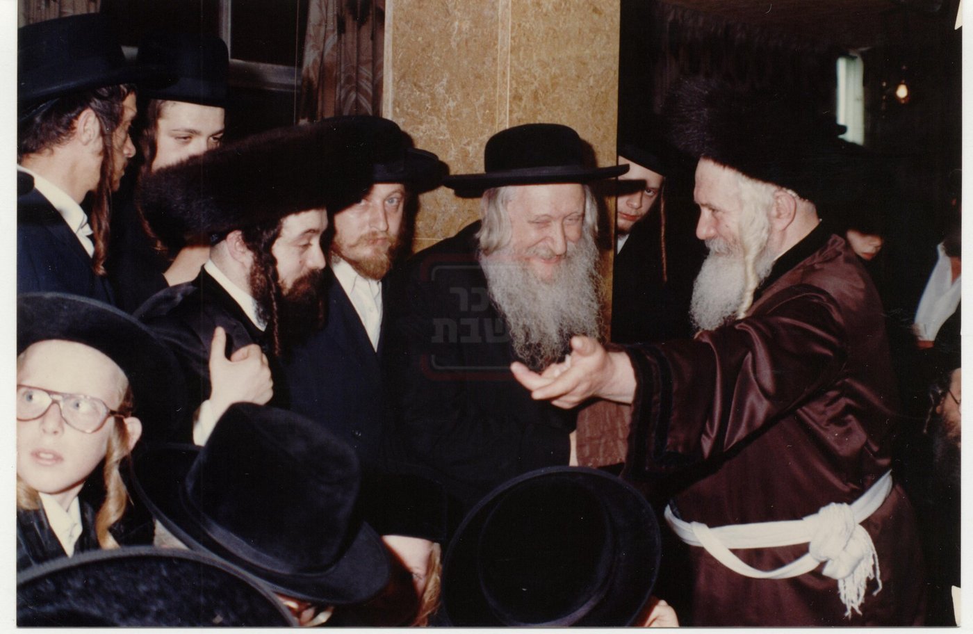 מראות חייו של האדמו"ר מקרעטשניף סיגעט זצ"ל