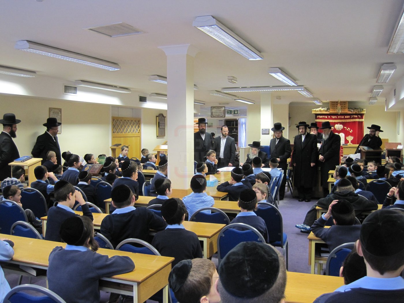 מראות חייו של האדמו"ר מקרעטשניף סיגעט זצ"ל