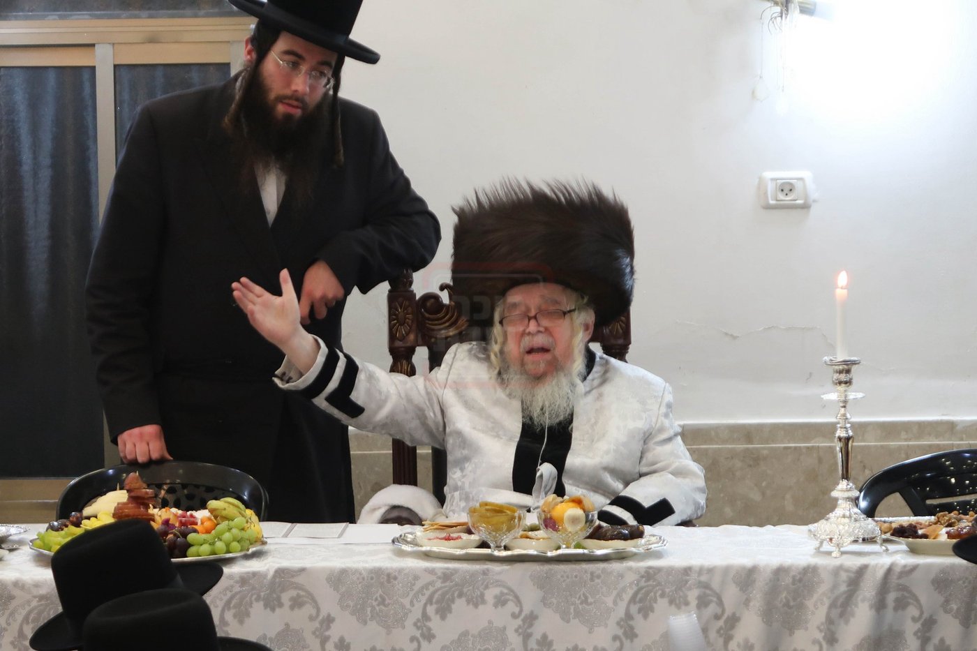 מראות חייו של האדמו"ר מקרעטשניף סיגעט זצ"ל