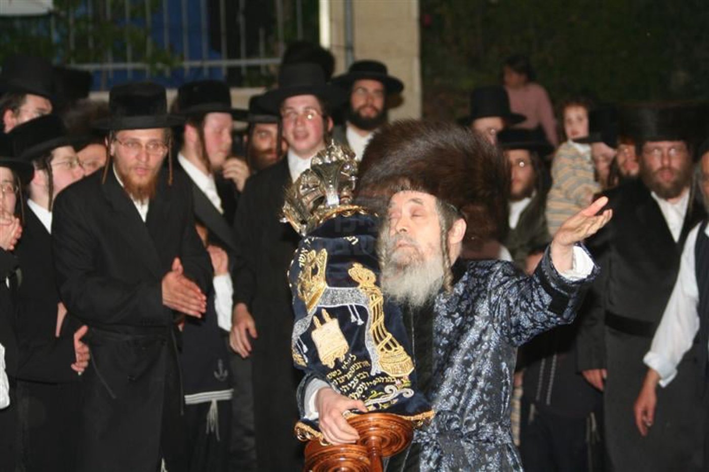 מראות חייו של האדמו"ר מקרעטשניף סיגעט זצ"ל