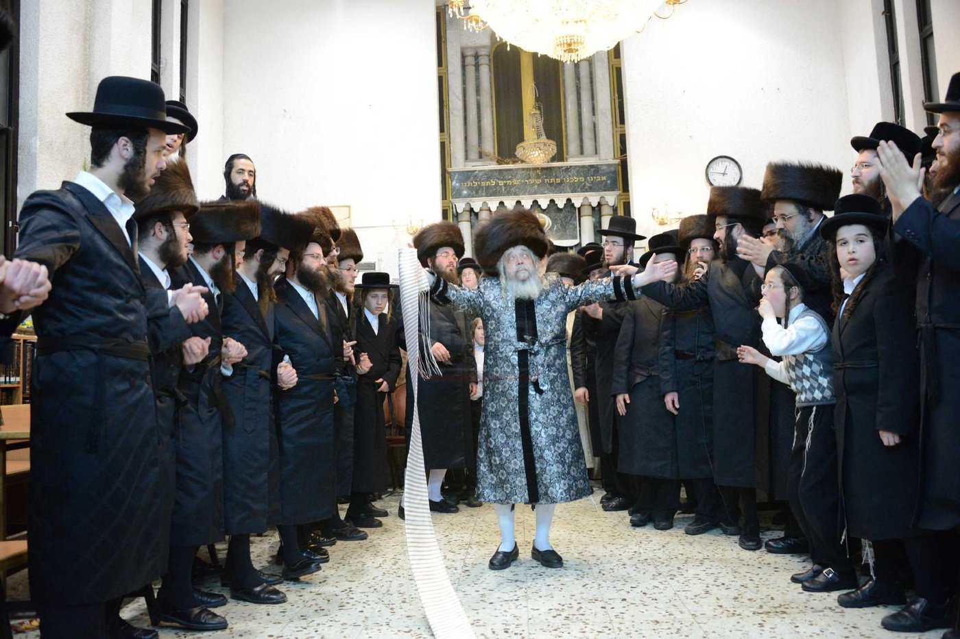 מראות חייו של האדמו"ר מקרעטשניף סיגעט זצ"ל