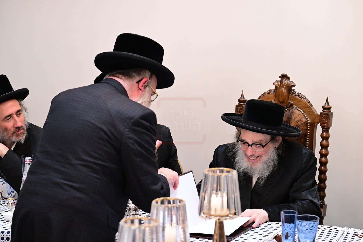 ועידת קרן היסוד בחצה"ק פאפא