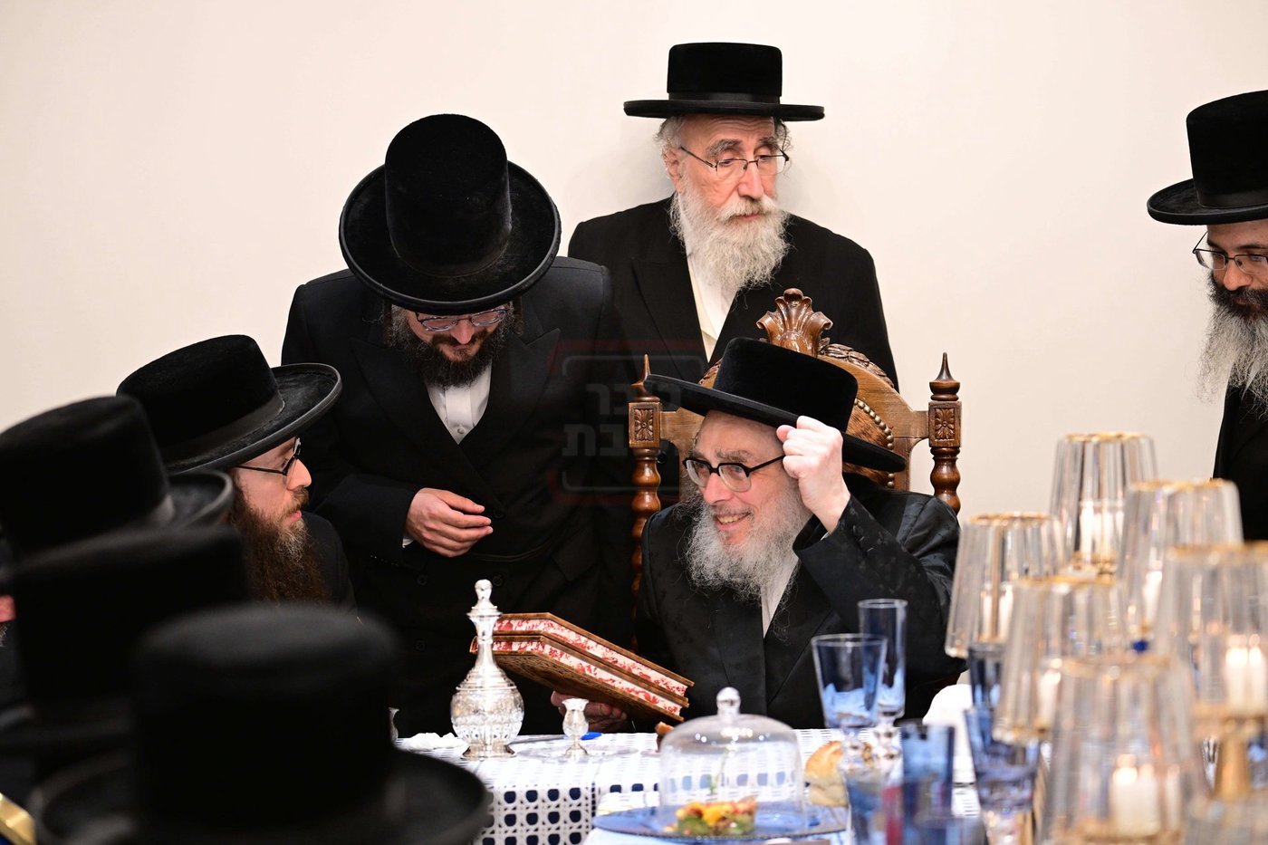ועידת קרן היסוד בחצה"ק פאפא