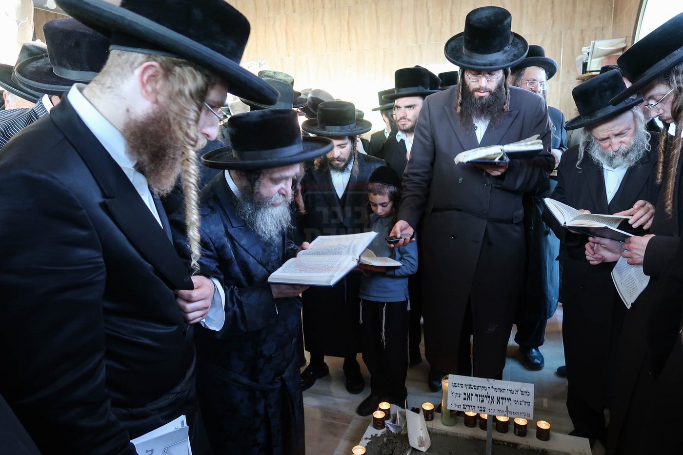עליה לציון האדמו"ר מקרעטשניף סיגעט זצ"ל ככלות ימי השבעה