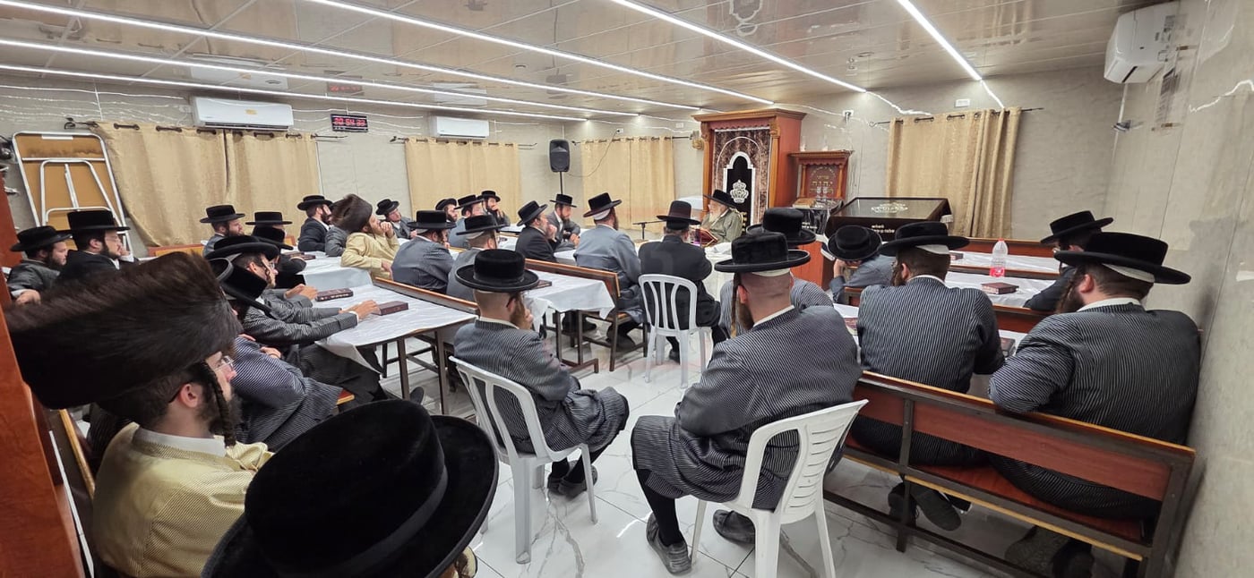 האדמו"ר מתולדות אהרן בשיחת הכנה לימים הנוראים