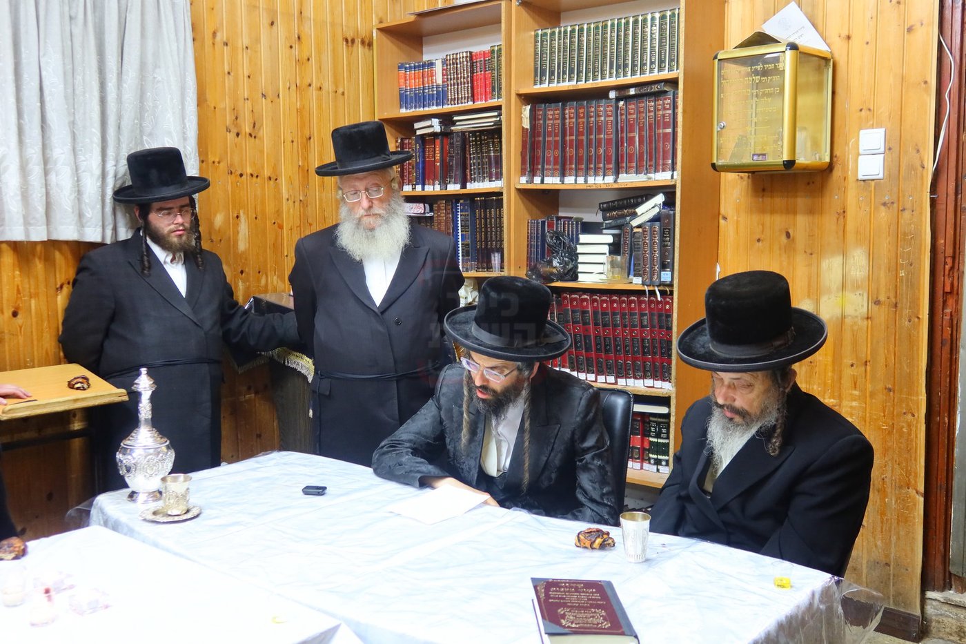האדמו"ר מזוועהיל בטיש לחיים בהילולת הרה''ק המגיד מזלאטשוב זיע''א