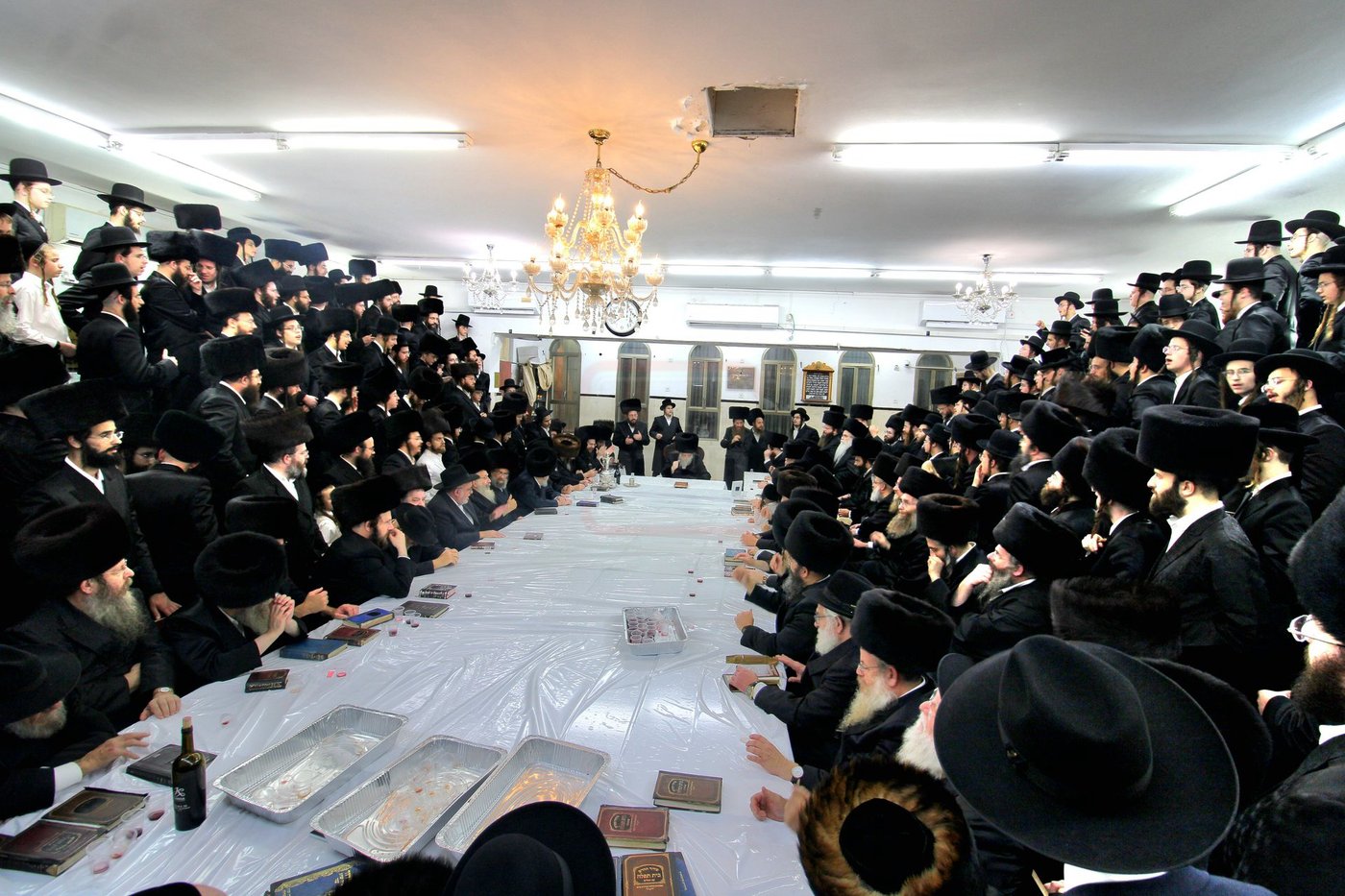 נעילת החג ראש השנה בחצה"ק מודז'יץ