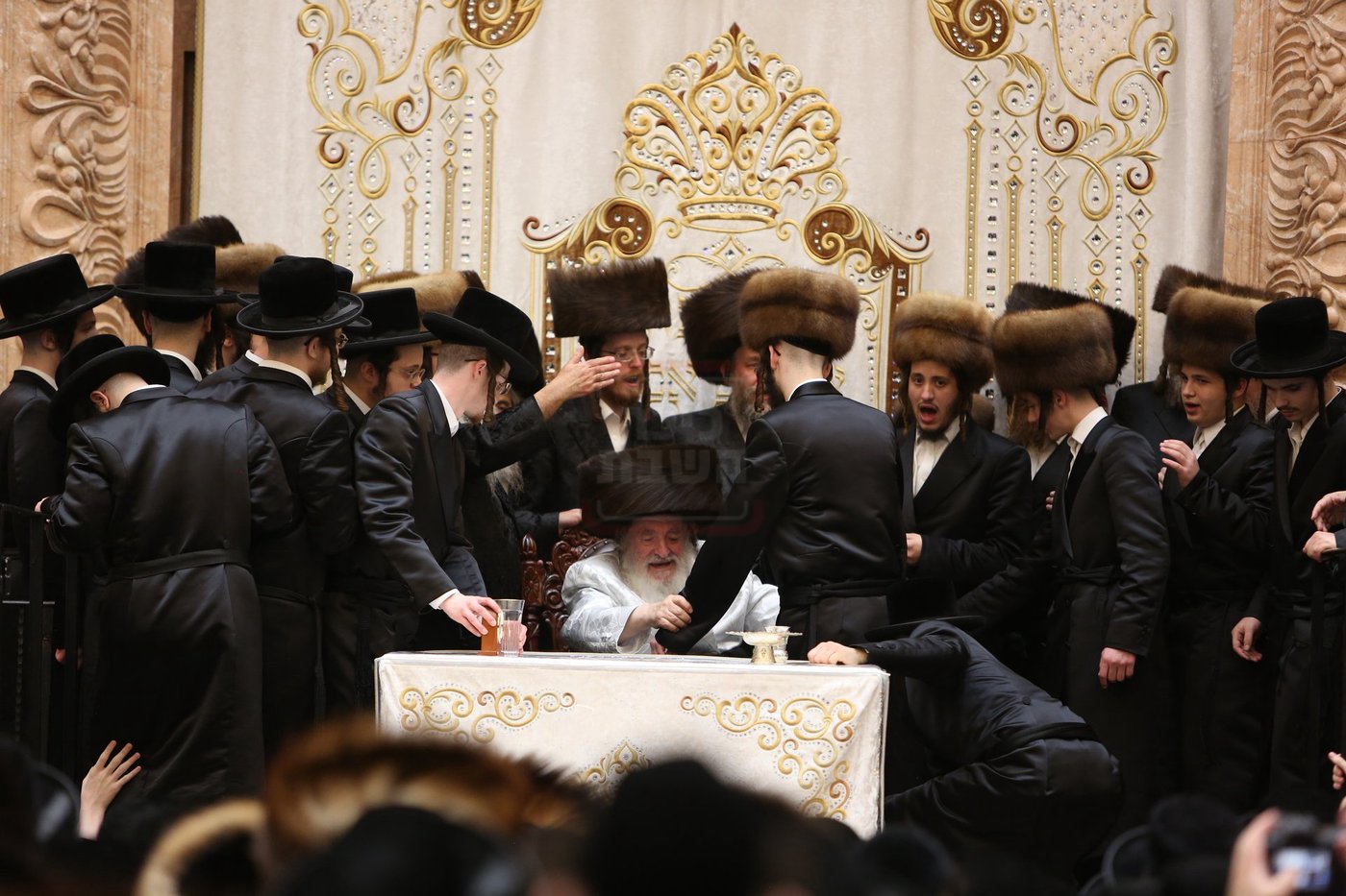 נעילת החג ר"ה בחצה"ק ויז'ניץ