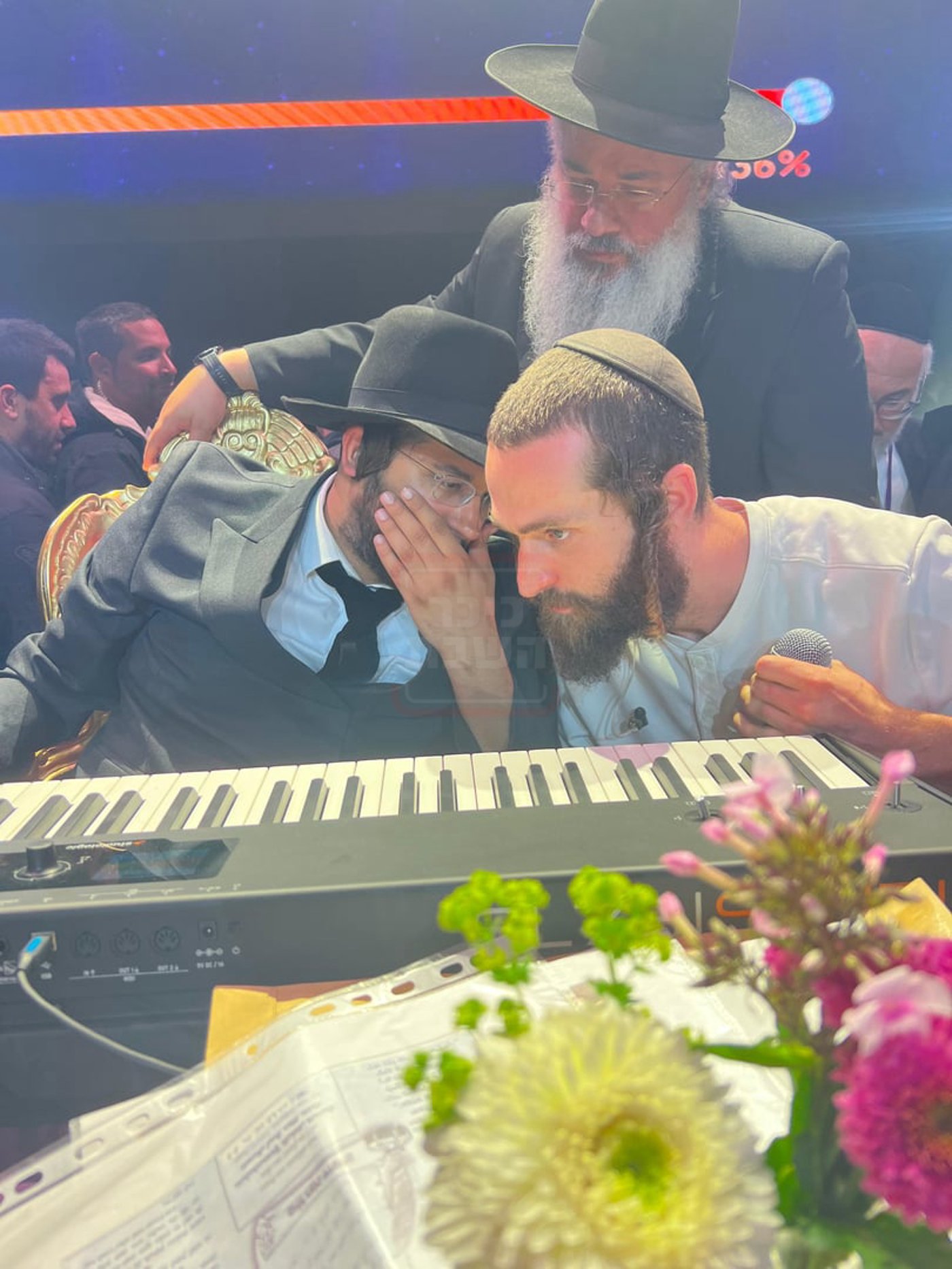 המיליארדר המתפייט | 'זופניק בכיכר' עם כל התמונות, הנייעס והחשיפות של השבוע