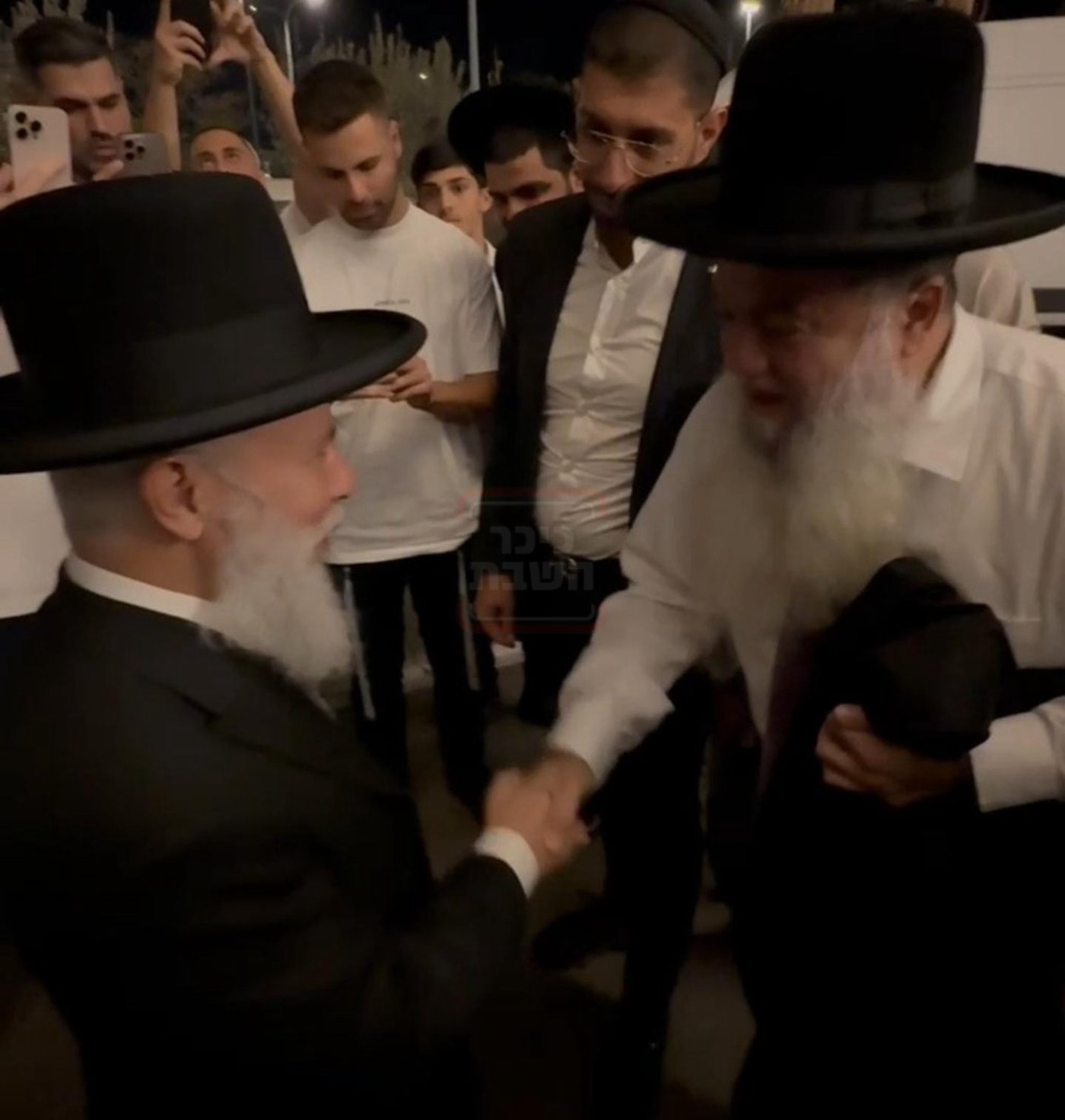 הארמון שחסום לזרים | 'זופניק בכיכר' עם כל התמונות, הנייעס והחשיפות של השבוע