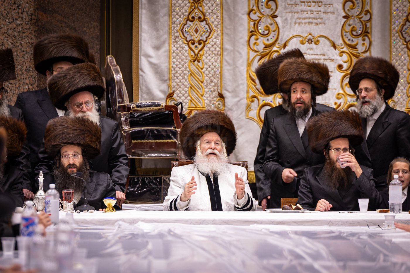 ערב ומוצאי יום כיפור בחצה"ק באבוב