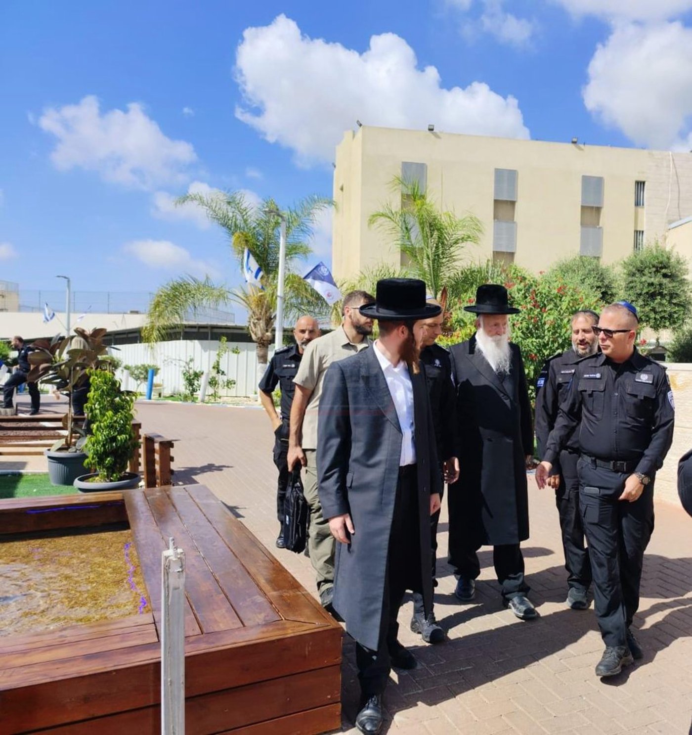 הארמון שחסום לזרים | 'זופניק בכיכר' עם כל התמונות, הנייעס והחשיפות של השבוע