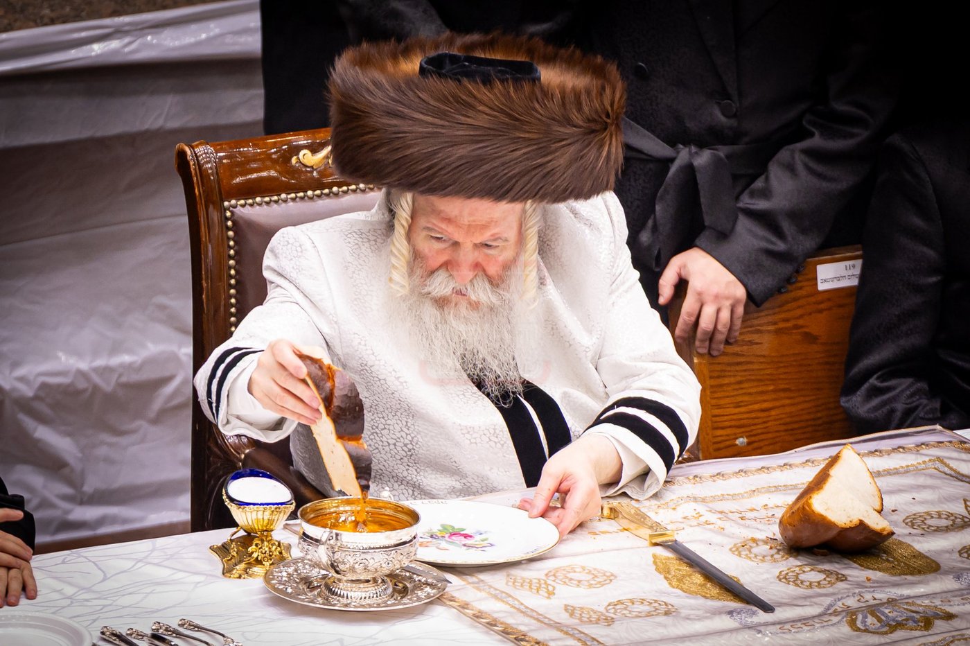 ערב ומוצאי יום כיפור בחצה"ק באבוב