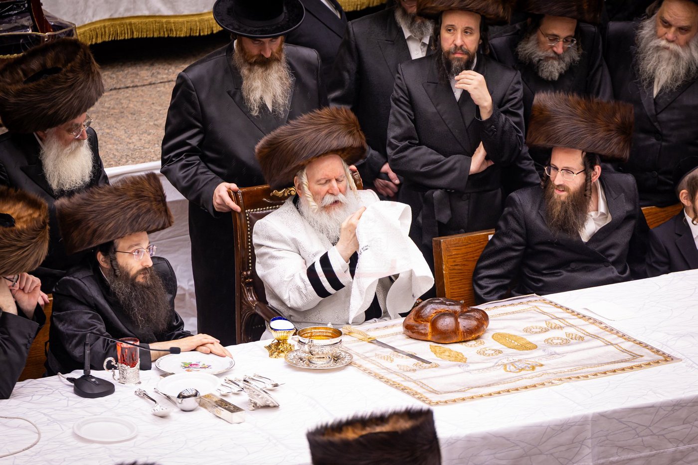 ערב ומוצאי יום כיפור בחצה"ק באבוב